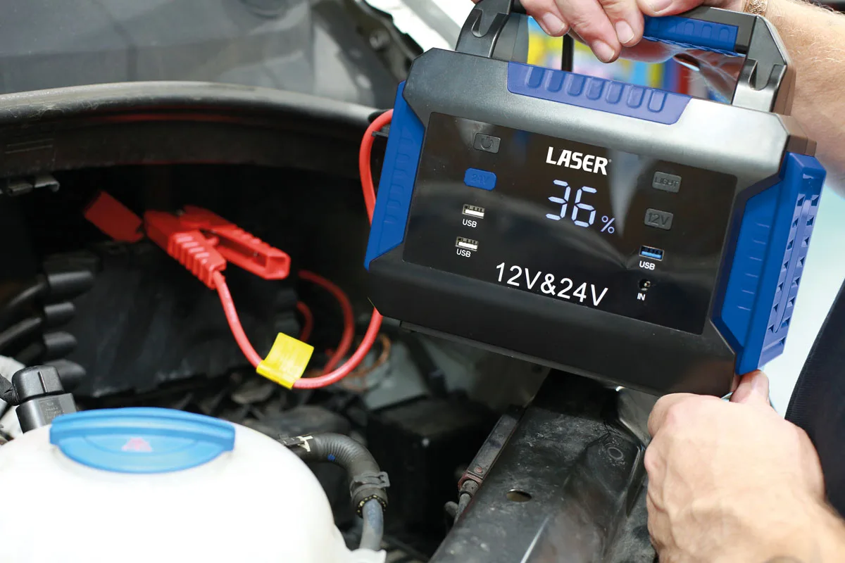 Laser HD Jump Starter Pack 12/24V up to 10L Vehicles - Image 3